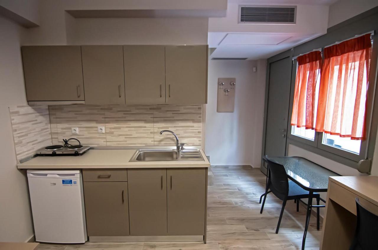 Ippokampos Holidays Apartment เนอาวรัสนา ภายนอก รูปภาพ