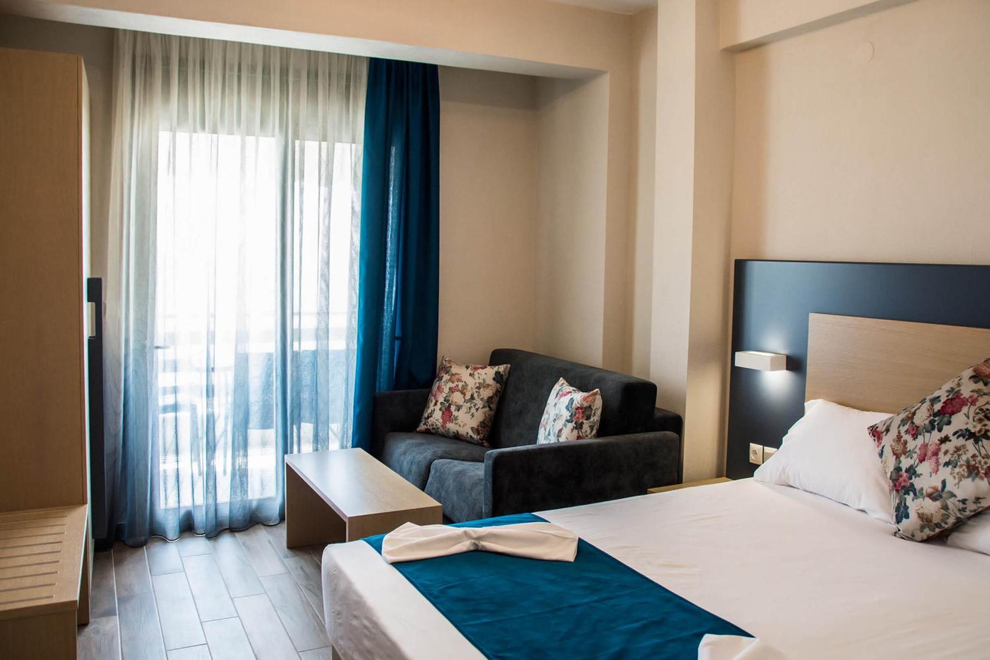 Ippokampos Holidays Apartment เนอาวรัสนา ภายนอก รูปภาพ