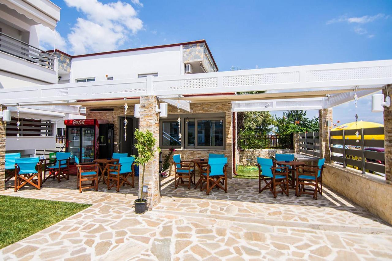 Ippokampos Holidays Apartment เนอาวรัสนา ภายนอก รูปภาพ