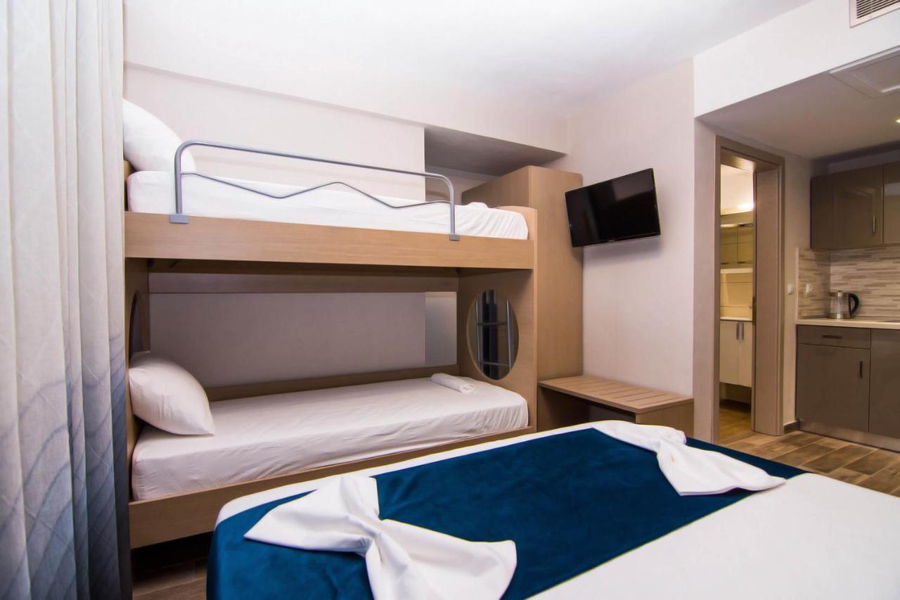 Ippokampos Holidays Apartment เนอาวรัสนา ภายนอก รูปภาพ