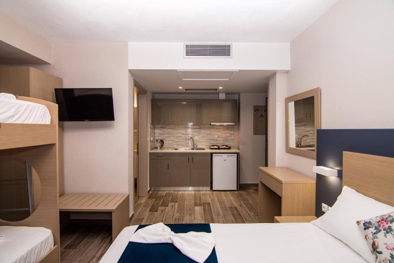 Ippokampos Holidays Apartment เนอาวรัสนา ภายนอก รูปภาพ