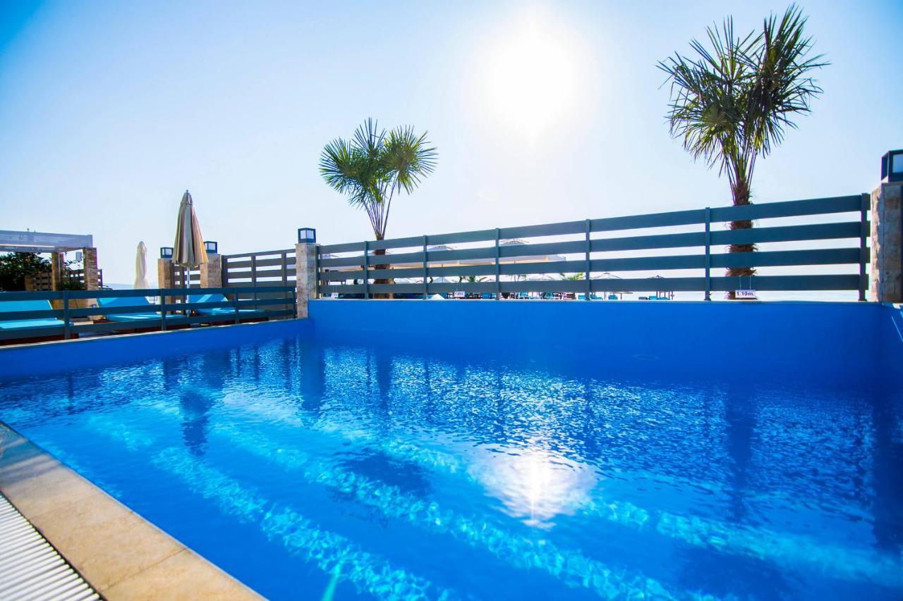 Ippokampos Holidays Apartment เนอาวรัสนา ภายนอก รูปภาพ